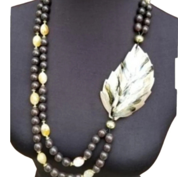 Vintage abalone leaf and agate bead necklace‎ - Picture 1 of 9